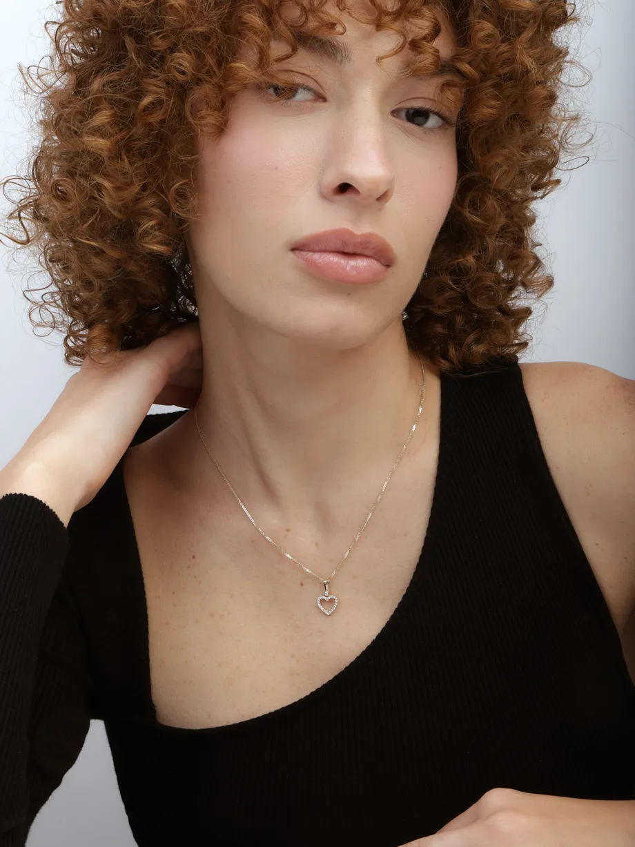תליון לב זהב צהוב 14K משובץ זירקוניה שקופה — תצלום נוסף